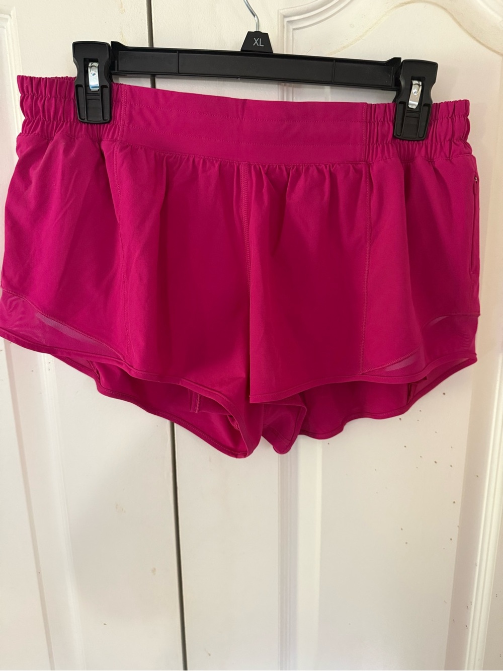 Lululemon Hotty Hot Low-Rise Lined Short 2.5"